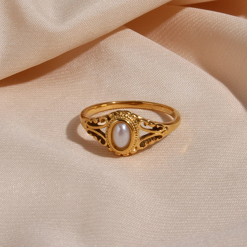 18K Gold Plated Freshwater Pearl Elizabeth Ring